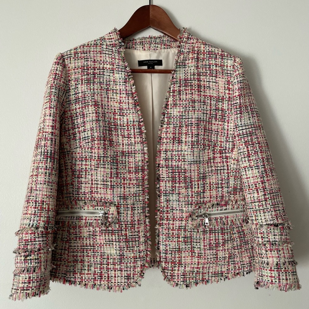Work wear. Tweed ann taylor blazer